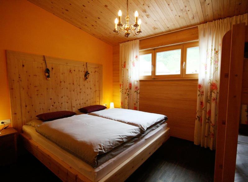 Haus Rose Apartman Schröcken Szoba fotó